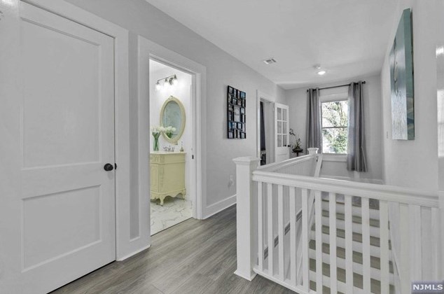 36 Myrtle St, Rutherford NJ  07070-1130 exterior