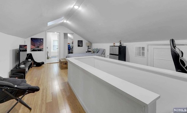 36 Myrtle St, Rutherford NJ  07070-1130 exterior