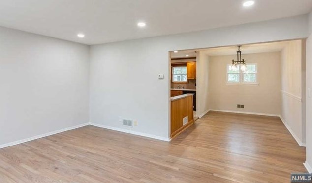 589 Baker Ct, Westwood, NJ 07675