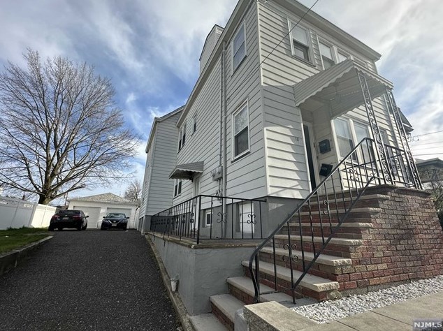 18 Hartmann Ave, Outwater, NJ 07026-2502