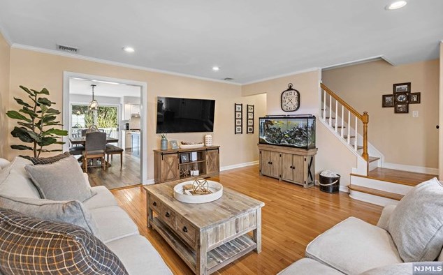 336 Howard St, Township Of Washington, NJ 07676-5034