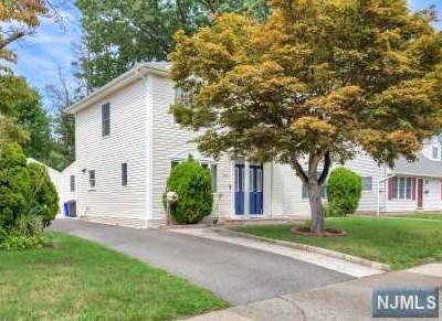 54 Parkway, Rochelle Park, NJ 07662