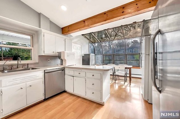 713 Salem St, Teaneck NJ 07666-5321 exterior