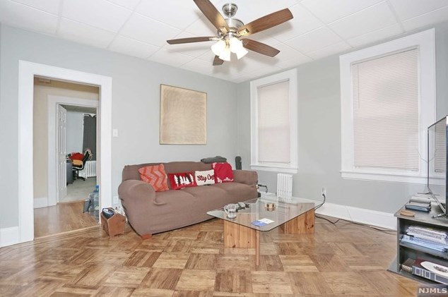 96 Arlington Blvd, North Arlington, NJ 07031