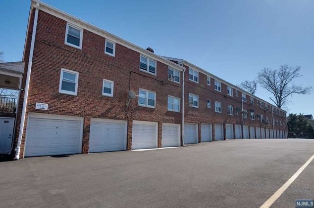 166 Grand Ave, Englewood NJ  07631-3544 exterior
