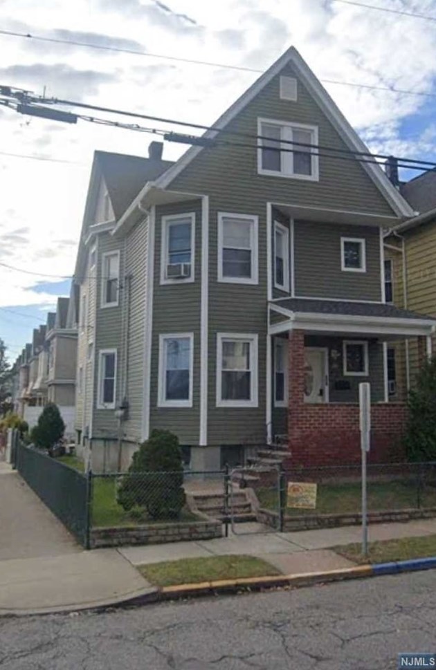 20-22 19th Ave #3fl, Paterson, NJ 07513
