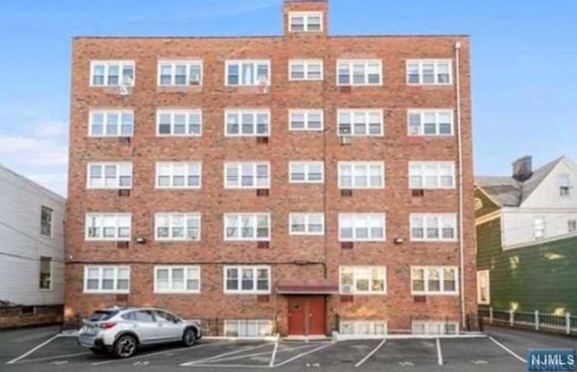 154 Bowers St, Jersey City, NJ 07307