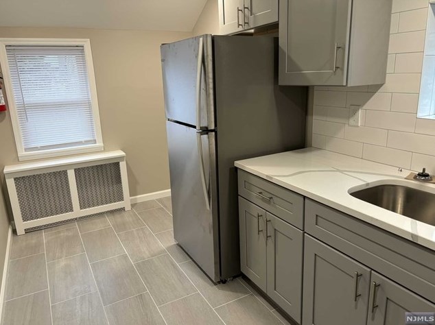 189 Washington Ave #2nd Fl, Little Ferry, NJ 07643