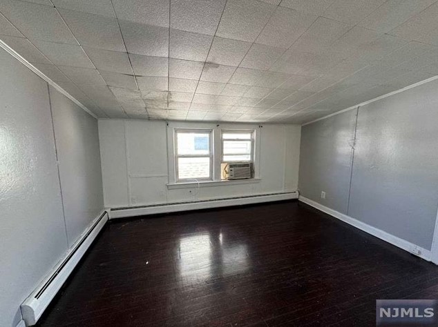 27 Oak St, Belleville NJ 07109-2659 exterior