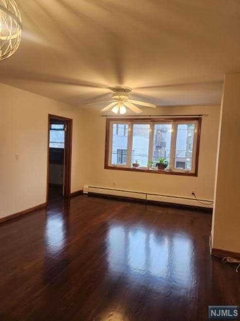 12 Abbett St, Jersey City, NJ 07307-2301