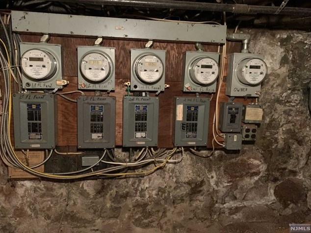 400 Summer St, Paterson NJ 07501-3414 exterior