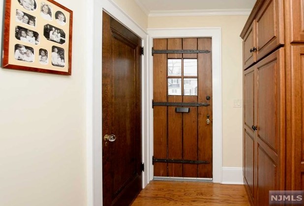 340 Spring Ave, Ridgewood, NJ 07450-4512