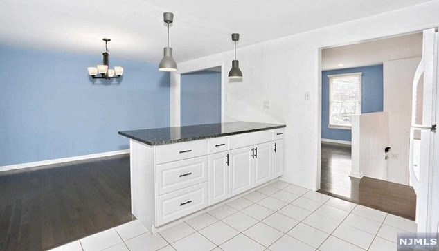 101 Westwood Blvd, Westwood NJ  07675-2521 exterior