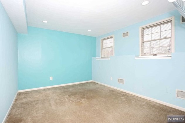 101 Westwood Blvd, Westwood NJ  07675-2521 exterior