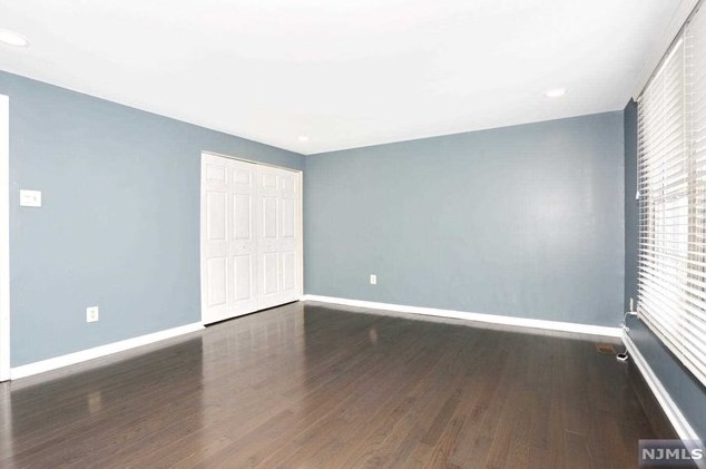 101 Westwood Blvd, Westwood NJ  07675-2521 exterior