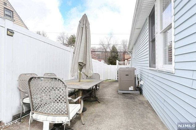101 Westwood Blvd, Westwood NJ  07675-2521 exterior