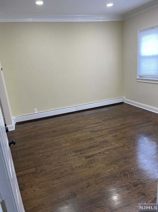 35 Maryland Ave, Paterson, NJ 07503