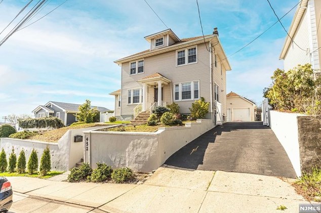 452 Jefferson Ave, Hasbrouck Heights, NJ 07604