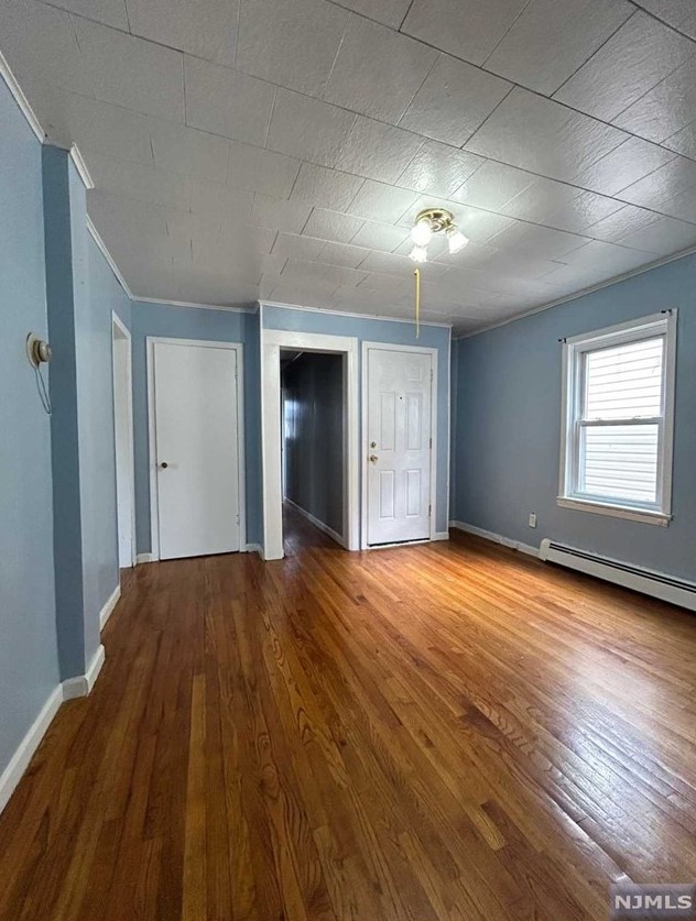 178 Forest St, Montclair, NJ 07042