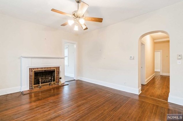 71 Woodward Ave, Rutherford NJ  07070-2211 exterior