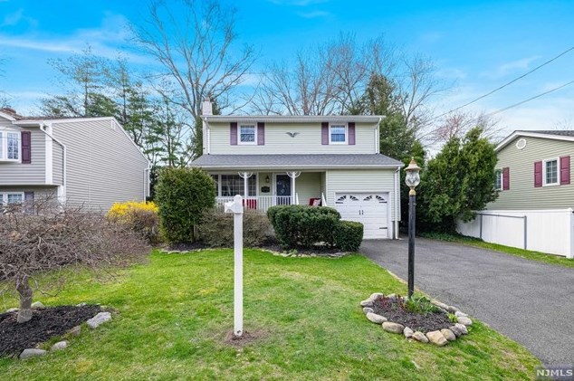 467 Pershing Ave, Westwood, NJ 07676