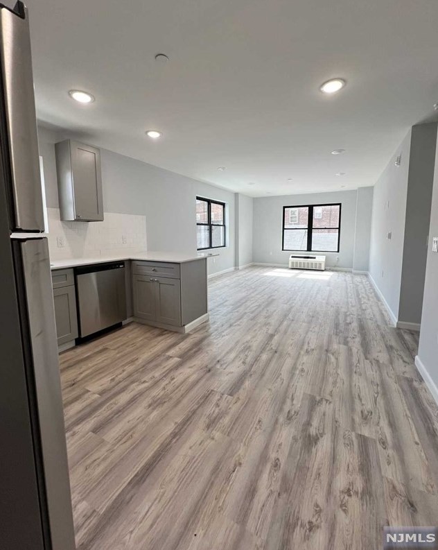 48 Spruce Ave #101, Ridgefield Park, NJ 07660