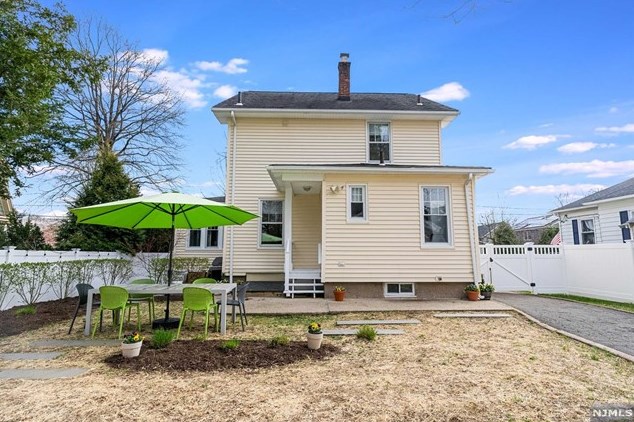 40 Mill St, Westwood NJ  07675-2932 exterior