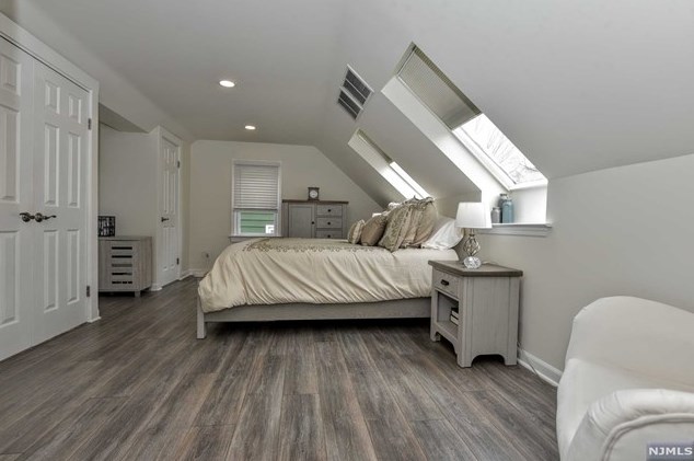 63 Van Blarcom Ave, Midland Pk NJ  07432-1851 exterior