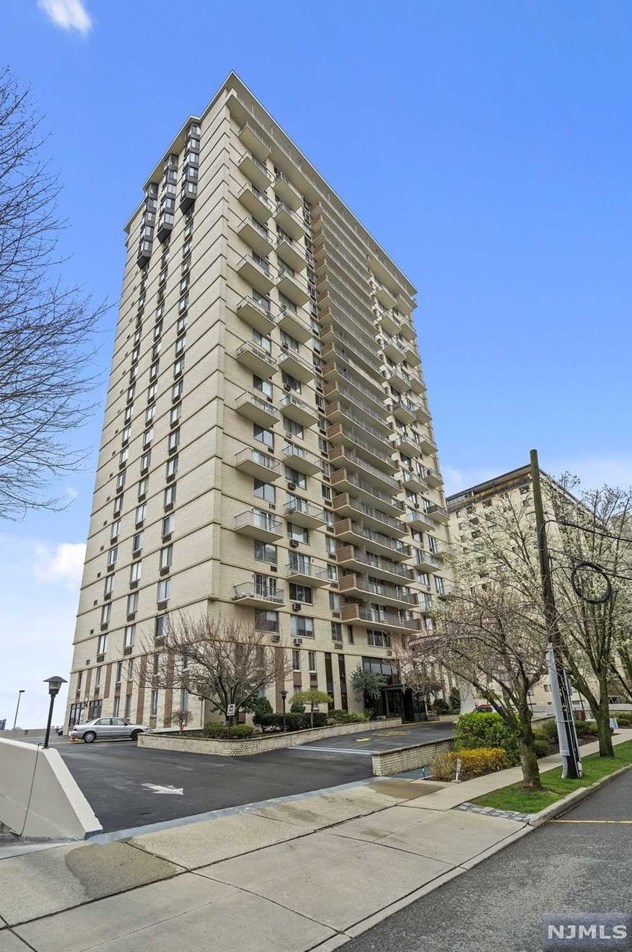 160 Overlook Ave #5e1, Hackensack, NJ 07601