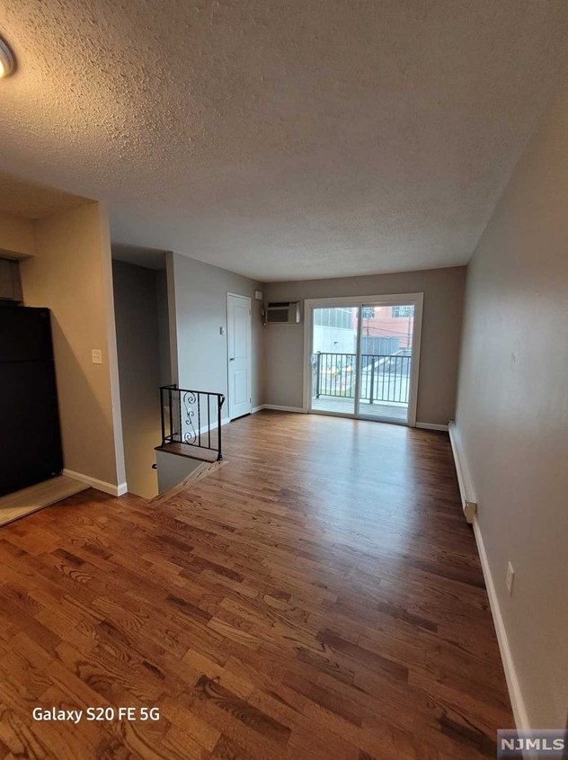 75 1st St, Hackensack, NJ 07601-2031