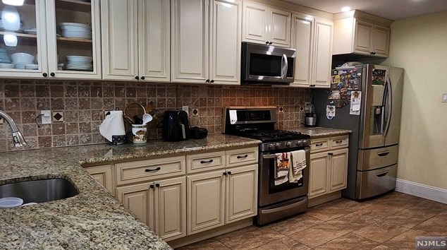 116 Irving Pl, Rutherford NJ 07070-1608 exterior