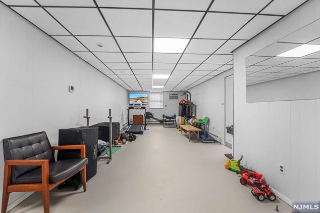 1036 Briar Way, West Fort Lee NJ exterior