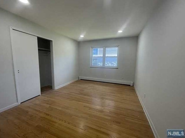 681 Broad Ave, Ridgefield NJ  07657-1605 exterior