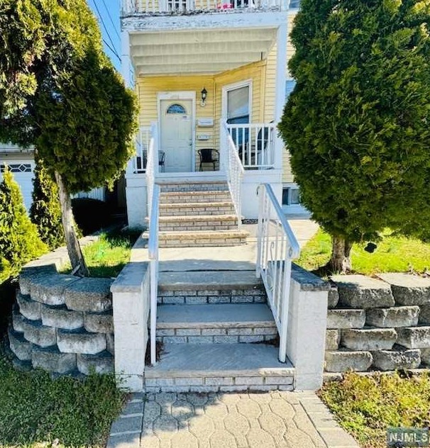 332 Rutherford Blvd, Clifton, NJ 07014