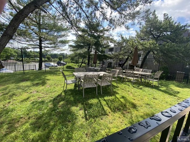 12 River Rd, Nutley NJ 07110-3513 exterior