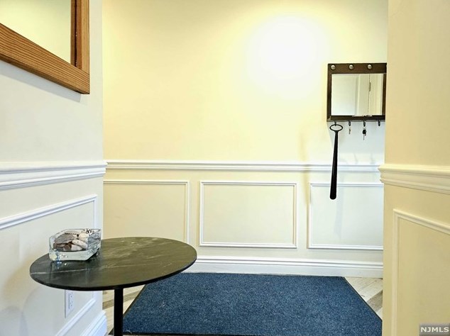 26 Summit St, Tenafly NJ  07670-1009 exterior