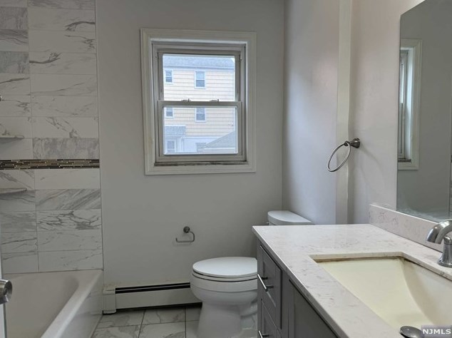 224 6th St, Palisades Park NJ  07650-2014 exterior