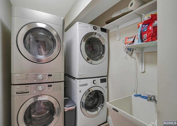 599 Pt Ave, Bricktown NJ  08724-4855 exterior