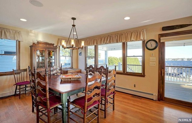 599 Pt Ave, Bricktown NJ  08724-4855 exterior