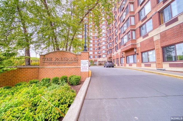 100 Old Palisade Rd #4012, West Fort Lee, NJ 07024