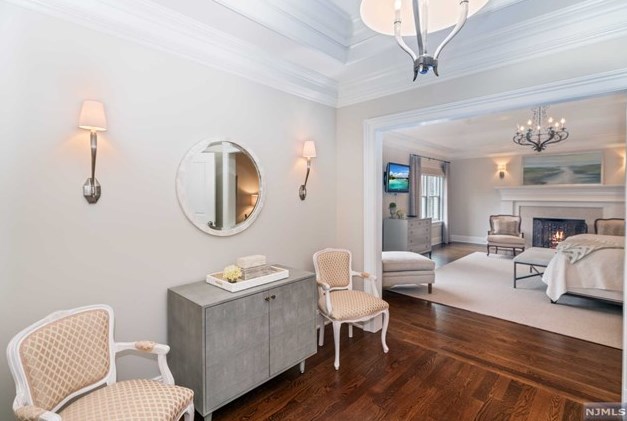 32 Ackerman Rd, Upper Saddle River NJ 07458 exterior