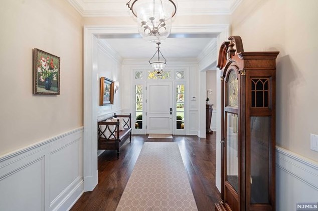 32 Ackerman Rd, Upper Saddle River NJ 07458 exterior