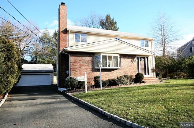 410 Highland St, Cresskill, NJ 07626