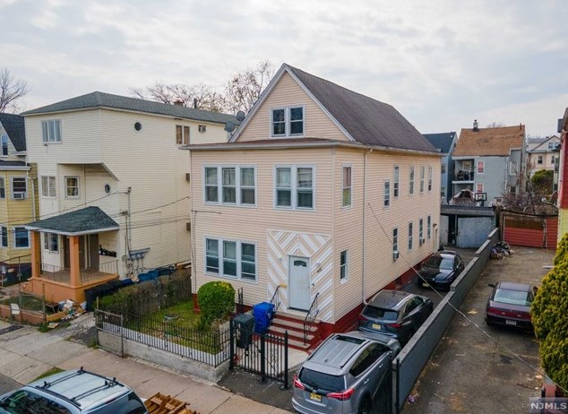 468 26th St, Paterson NJ  07514-1801 exterior