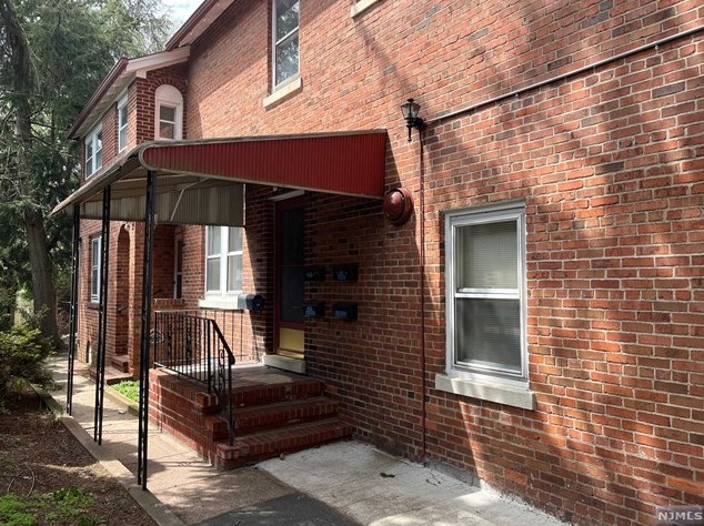 269 Saddle River Rd #2, Saddle Brook, NJ 07663