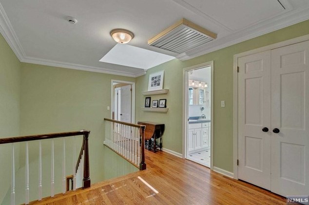 52 Elizabeth Ln, Mahwah NJ 07430-2808 exterior