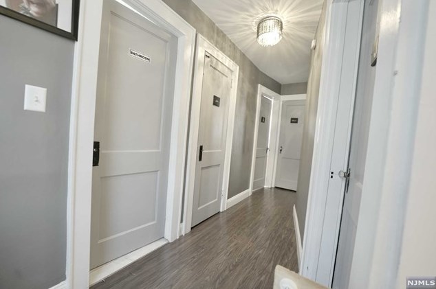 248 Clinton Ave, Bergenfield NJ 07621-3203 exterior