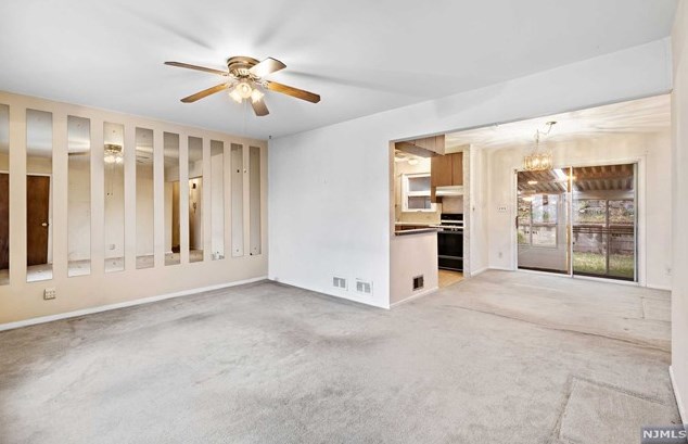 359 Farnham Ave, Lodi, NJ 07644