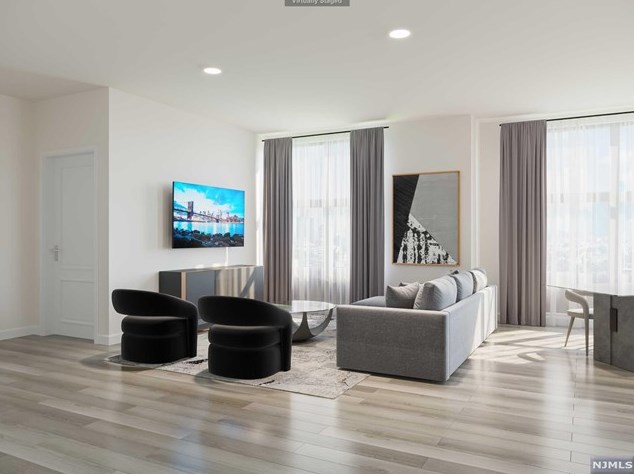 1435 10th St, West Fort Lee, NJ 07024-2035