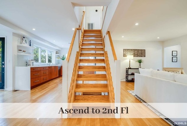 159 Forest Rd, Ridgewood NJ  07452-1914 exterior